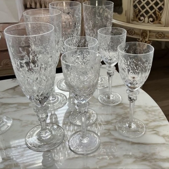 Rogaska Gallia Set of 4 Etched  Cut Crystal Goblets - Picture 2 of 10